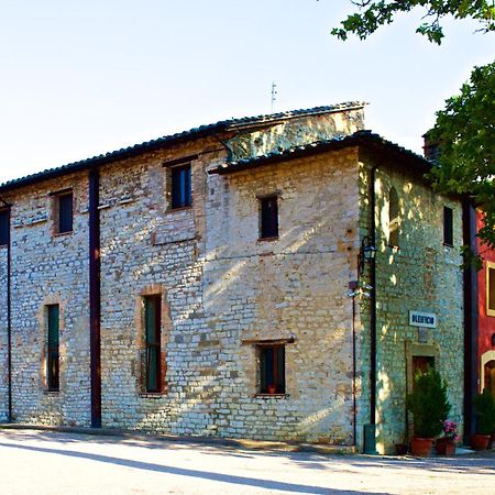 Rosso Porpora Villa Colle Umberto  Buitenkant foto