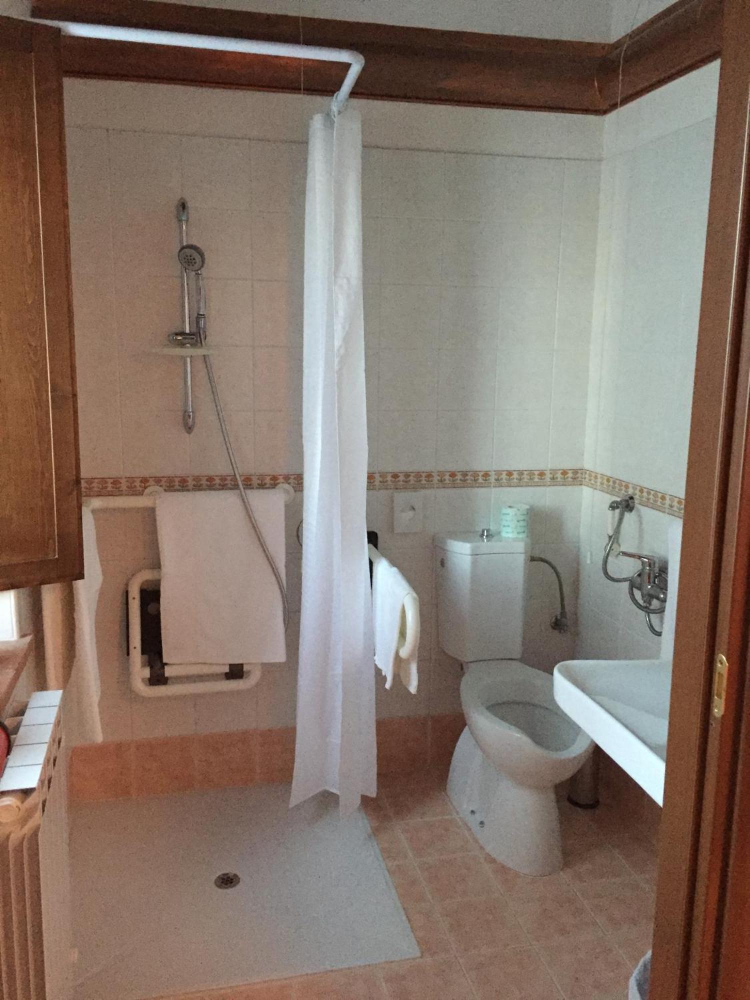 Rosso Porpora Villa Colle Umberto  Kamer foto