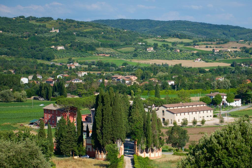 Rosso Porpora Villa Colle Umberto  Buitenkant foto