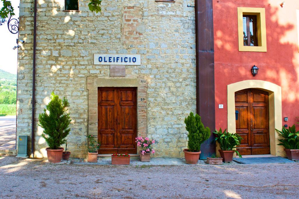 Rosso Porpora Villa Colle Umberto  Buitenkant foto