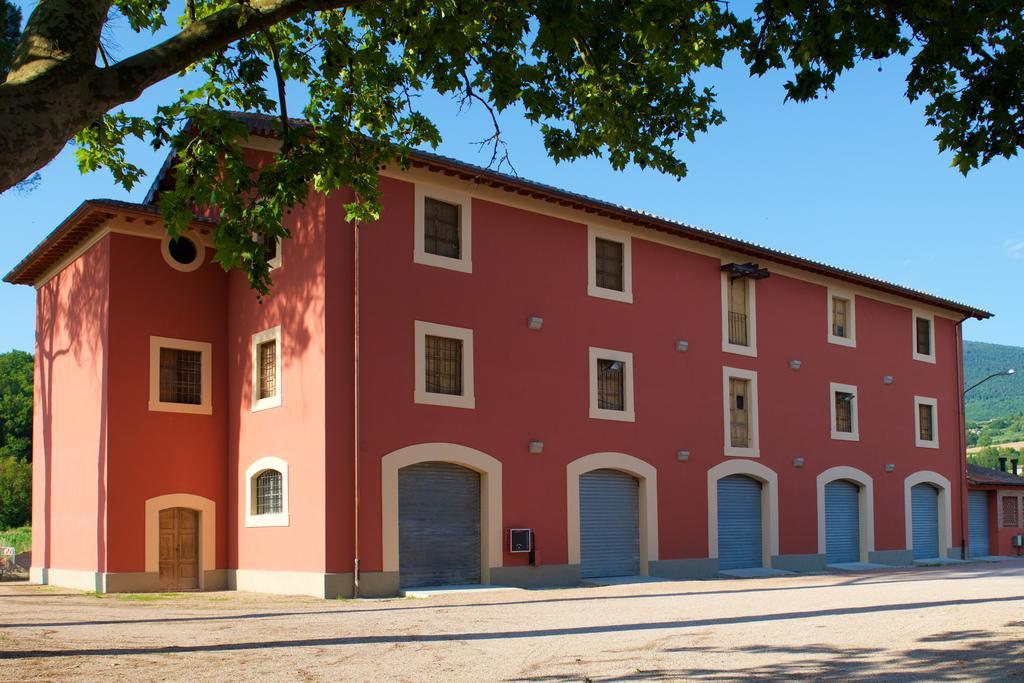 Rosso Porpora Villa Colle Umberto  Buitenkant foto