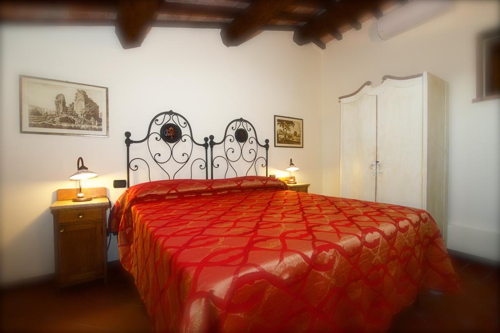 Rosso Porpora Villa Colle Umberto  Buitenkant foto