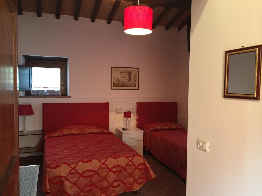 Rosso Porpora Villa Colle Umberto  Buitenkant foto